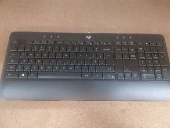 LOGITECH MK540 WIRELESS KEYBOARD