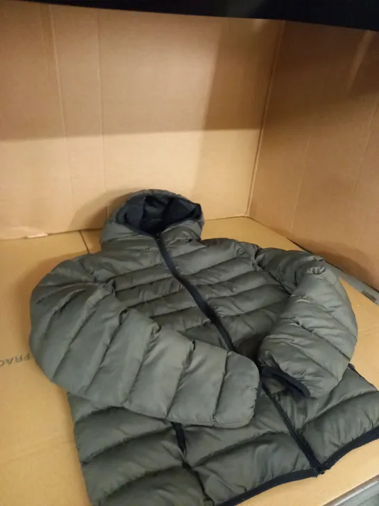 FRENCH CONNECTION MENS BUBBLE JACKET SIZE M