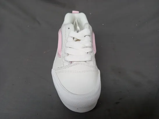 BOXED PAIR OF VANS KNU STACK SHOES IN WHITE/PINK UK SIZE 4.5