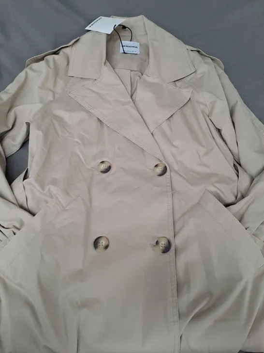 BERSHKA COAT SIZE S 