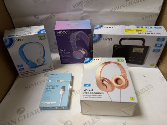 LOT OF APPROX 30 ASSORTED ITEMS TO INCLUDE ONN WIRED HEADPHONES, ONN AM/FM RADIO, MIXX CHARGING CABLE