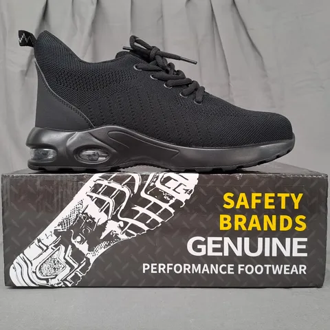 BOXED PAIR OF GUYISA SAFETY SHOES IN BLACK UK SIZE 8