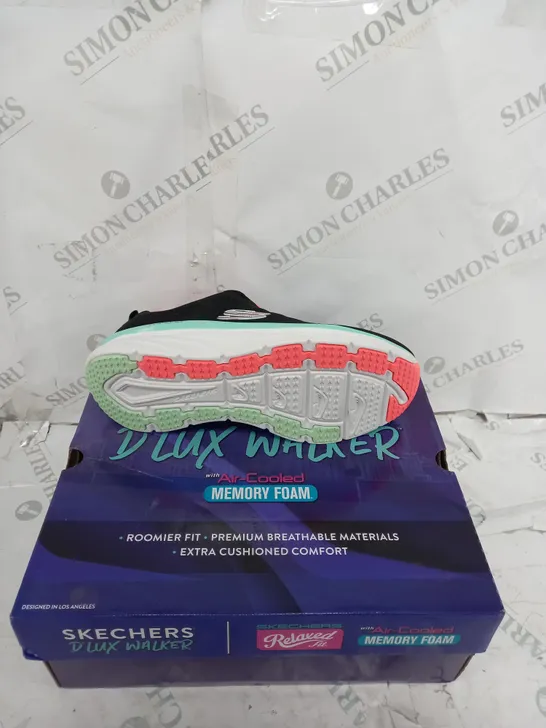 BOXED PAIR OF SKECHERS D'LUX-WALKER TRAINERS IN BLACK/MULTICOLOUR SIZE 7