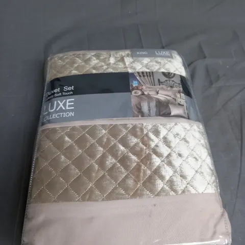 LUXE COLLECTION DUVET SET - SIZE KING