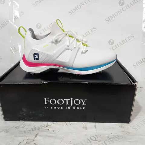 BOXED PAIR OF FOOT JOY HYPER FLEX CARBON GOLF SHOES IN WHITE/LIME/PINK/BLUE UK SIZE 9.5