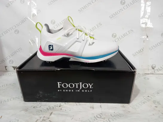 BOXED PAIR OF FOOT JOY HYPER FLEX CARBON GOLF SHOES IN WHITE/LIME/PINK/BLUE UK SIZE 9.5