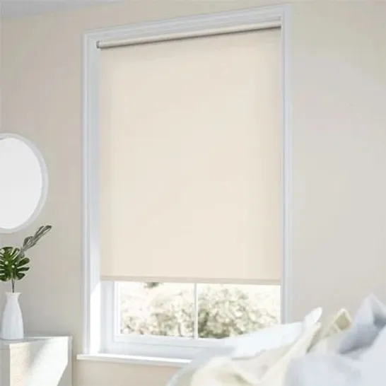 BOXED INDOOR BLACKOUT TRIMMABLE ROLLER BLIND