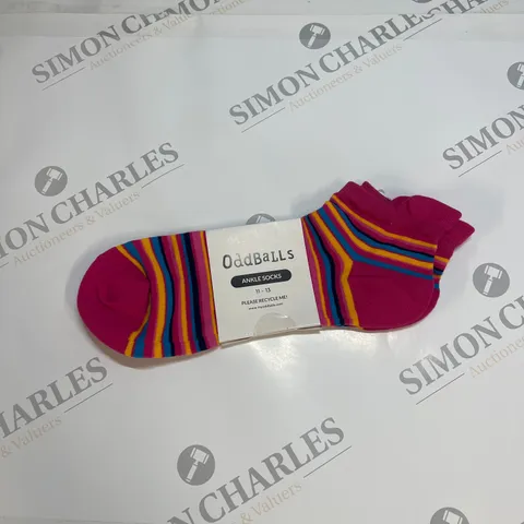 ODDBALLS ANKLE SOCKS IN SWEET LINES SIZE 11-13