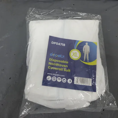 APPROXIMATELY 50 DOPETZ DISPOSABLE NONWOVEN OVERAL SUITS IN WHITE (XL)