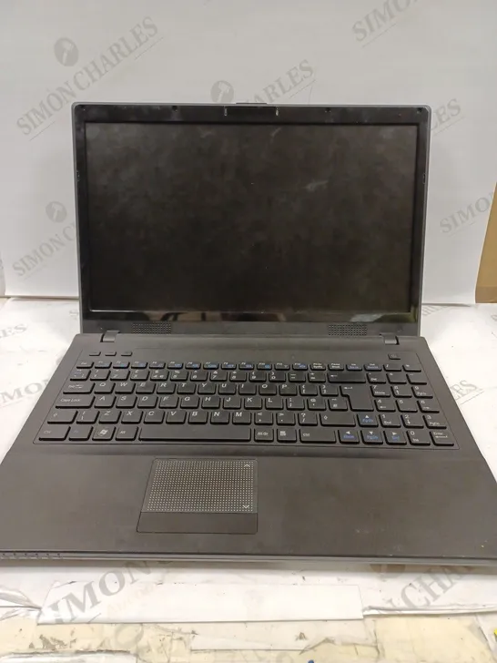 RM W76T NOTEBOOK LAPTOP 