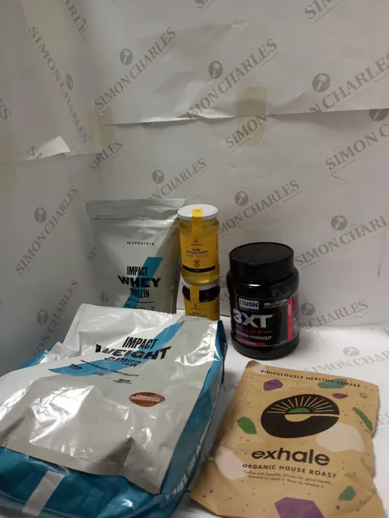 LOT OF ASSORTED FOOD AND DRINK ITEMS TO INCLUDE 3XT PUMP, EXHALE AND MY PROTEIN