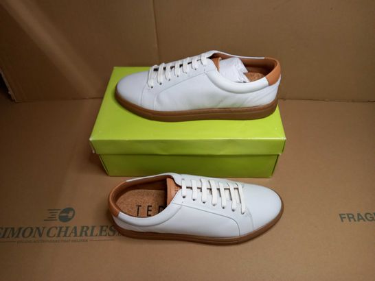 BOXED PAIR OF TED BAKER WHITE TRAINERS - SIZE 10