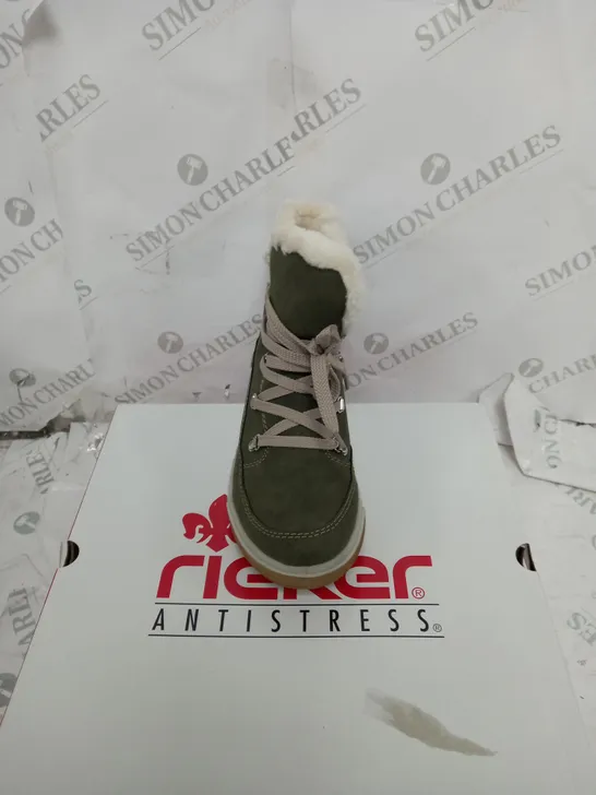 BOXED PAIR OF RIEKER ANTISTRESS HIKING BOOTS IN KHAKI - SIZE 5