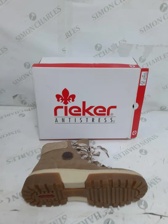 BOXED PAIR OF RIEKER LACE UP CHUNKY BOOTS IN CREAM SIZE 7