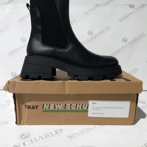 BOXED PAIR OF SCHUH CHUNKY CHELSEA BOOTS IN BLACK UK SIZE 5