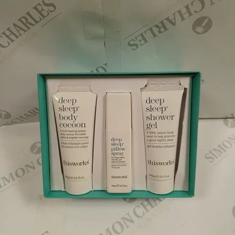 BOXED THIS WORKS DREAM TO SLEEP BEAUTY SET 