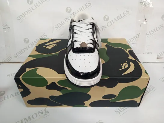 BOXED PAIR OF BAPE TRAINERS IN BLACK/WHITE EU SIZE 41