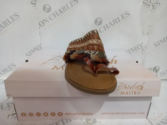 BLOWFISH MALIBU OPEN TOE SANDALS - SIZE 6