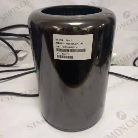 APPLE MAC PRO 6.1 A1481 DESKTOP COMPUTER