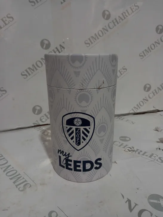 LEEDS TEAM CUP OFFICIAL 