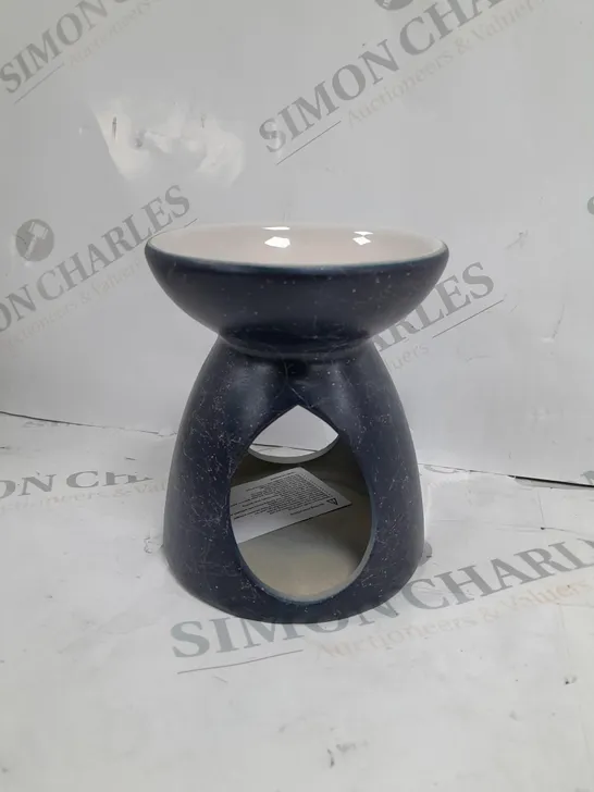 TEALIGHT CANDLE HOLDER