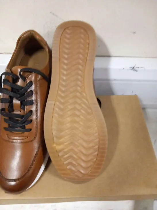 BOXED JONES BOOTMAKERS SOUTHEND 2 TAN SIZE 10