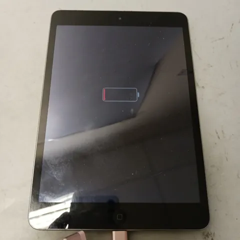 UNBOXED APPLE IPAD MODEL A1489 TABLET