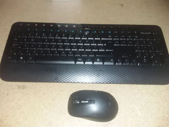 MICROSOFT WIRELESS 2000 DESKTOP - KEYBOARD AND MOUSE COMBO