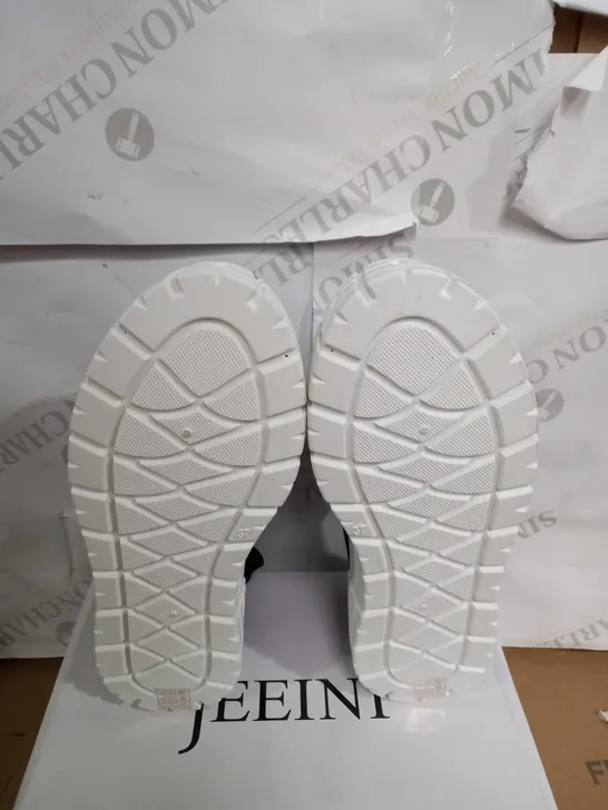 BOXED PAIR OF JEEINI STYLED TRAINERS WHUNKY SOLE SIZE 37ITH C