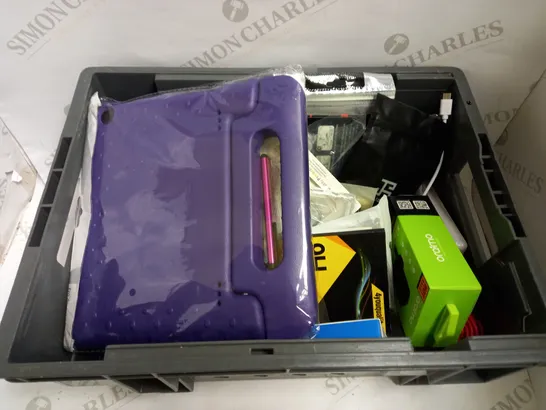 LOT OF APPROXIMATELY 25 ASSORTED ELECTRICALS AND PHONE CASES TO INCLUDE ORAIMO COMPACT 2A FAST CHARGER, VEN-DENS PHONE CASE WITH STAND FOR S21 ULTRA, UNBRANDED AMAZON FIRE 8 TABLET CASE IN PURPLE, ETC