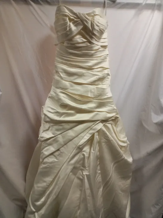 BERKETEX BRIDE WEDDING DRESS, IVORY - SIZE 12 