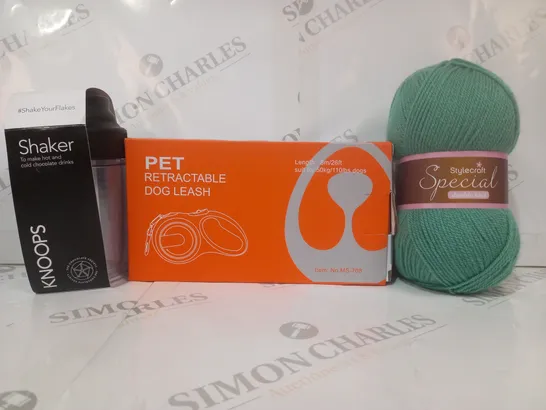 BOX OF APPROXIMATELY 20 ASSORTED HOUSEHOLD ITEMS TO INCLUDE STYLECRAFT SPECIAL DOUBLE KNIT YARN, RETRACTABLE DOG LEASH, KNOOPS SHAKER, ETC