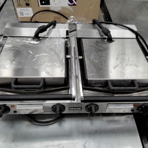 LINCAT DOUBLE SMOOTH PANINI CONTACT GRILL