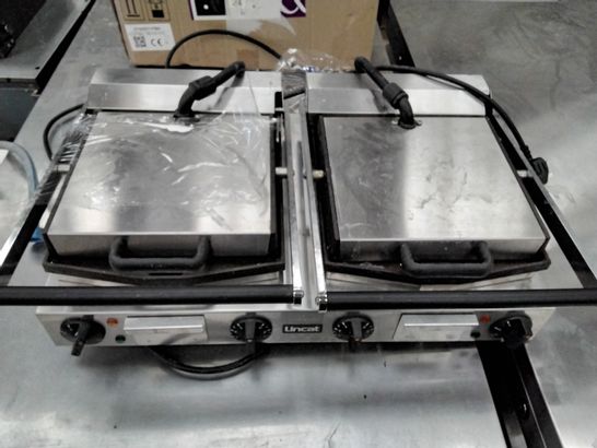 LINCAT DOUBLE SMOOTH PANINI CONTACT GRILL