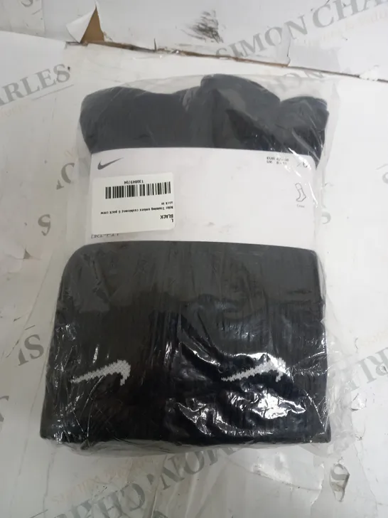 NIKE BLACK SOCKS SIZE 8-11