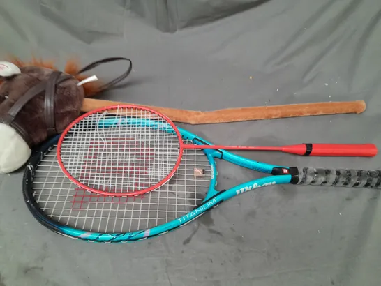 CAGE OF APPROXIMATELY 10 ASSORTED HOUSEHOLD ITEMS AND TOYS TO INCLUDE TENNIS RACKET, BADMINTON RACKET, ETC - COLLECTION ONLY