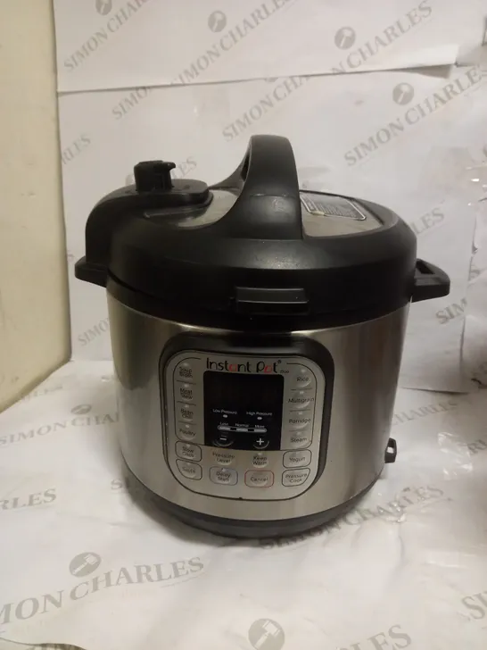 INSTANT POT DUO SMART PRESSURE COOKER