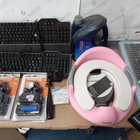 LARGE QUANTITY OF ASSORTED ITEMS TO INCLUDE ICANDY PEACH CONVERTER BASE, AIRSOFT GAS MAGAZINE, TACTICAL HEADLAMPS, CHARGE AND SYNC CABLES AND KEYBOARDS