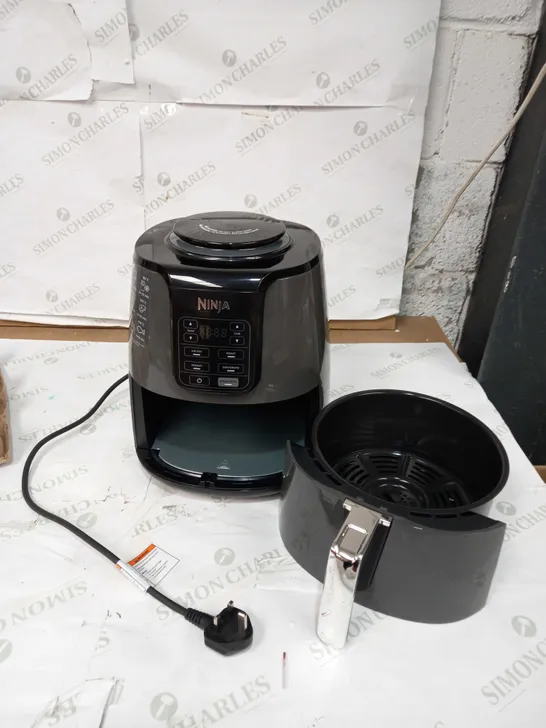 NINJA AIR FRYER 3.8L AF100UK