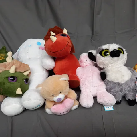 LARGE BOX OF ASSORTED STUFFED TOYS