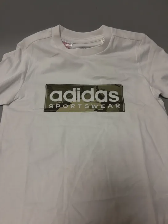 ADIDAS SPORTSWEAR IN WHITE CAMO LOGO T-SHIRT - 9-10 YEARS