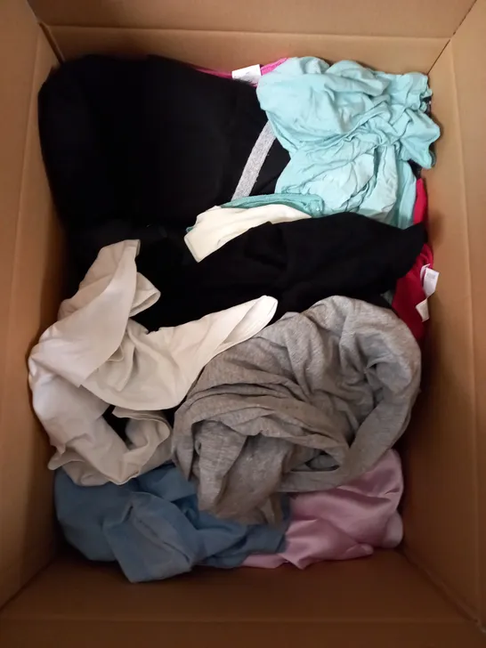 LARGE BOX OF ASSORTED CLOTHING TO INCLUDE H&M, TOKYO LEE AND PRETTYLITTLETHING