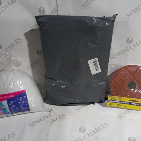 APPROX. 15 HOUSEHOLD ITEMS TO INCLUDE CUSHION STUFFING, DRAUGHT TAPE, DISPOSABLE APRONS