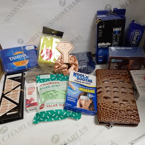 LOT OF APPROX 12 ASSSORTED COSMETIC ITEMS TO INCLUDE KOJIE SAN SKIN LIGHTENING SOAP, COOLING GEL SHEET, PLACKERS DENTAL FLOSSERS, ETC