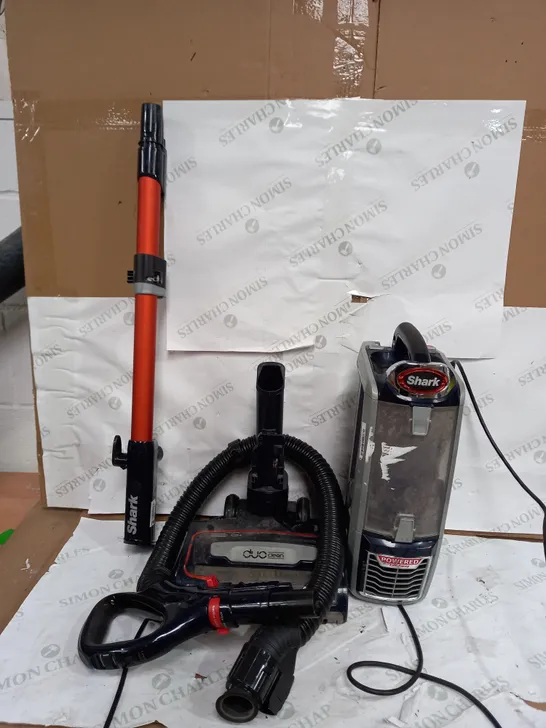 SHARK NZ850UK UPRIGHT VACUUM