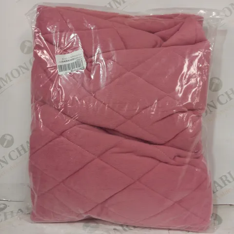 USB SHAWL WARM-UP BLANKET IN PINK