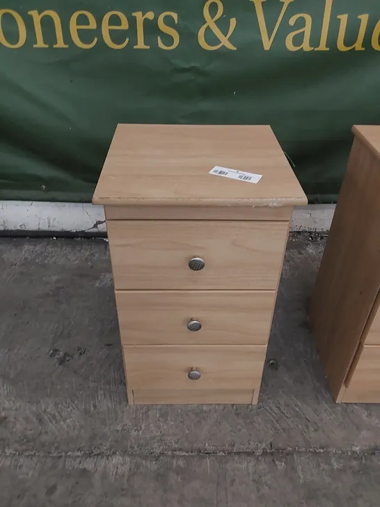 SET OF 2 BEDSIDE TABLES 