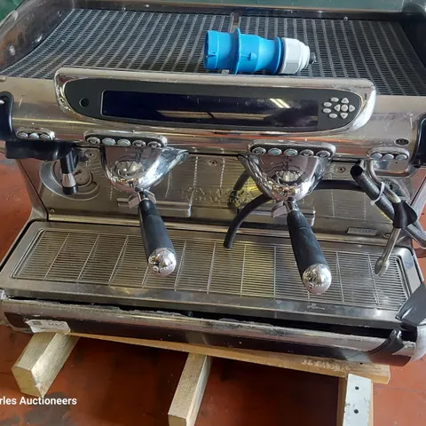 TRADITIONAL FAEMA EMBLEMA COFFEE MACHINE