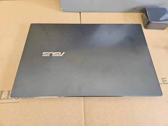 ASUS ZENBOOK 14 LAPTOP AND RYZEN 5-4500U, 8GB RAM, 512GB SSD