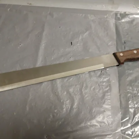 WOODEN HANDELED BOLO MACHETTE